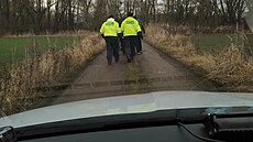 „Jednalo se pravděpodobně o čtyři Afgánce, z toho tři později uvedli, že jsou... „Jednalo se pravděpodobně o čtyři Afgánce, z toho tři později uvedli, že jsou...