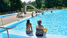 Klouzačka od architekta Vladimíra Karfíka, která dones slouží na městském... Klouzačka od architekta Vladimíra Karfíka, která dones slouží na městském...