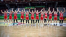 České basketbalové juniorky se na MS do 19 let radují z výhry nad Brazílií a... České basketbalové juniorky se na MS do 19 let radují z výhry nad Brazílií a...