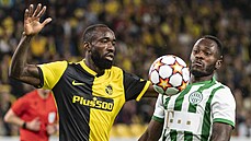 Botka Endre (vpravo) z Ferencvarose a Christian Fassnacht z Young Boys Bern... Botka Endre (vpravo) z Ferencvarose a Christian Fassnacht z Young Boys Bern...