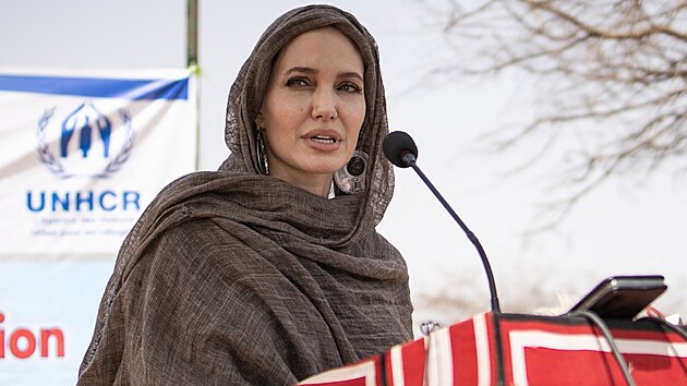 Angelina Jolie jako zvltn velvyslankyn OSN v uprchlickm tboe Goudebo (20. ervna 2021)