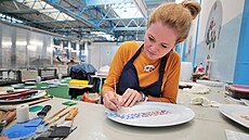 Sedm umělců ze tří zemí společně tvořili na workcampu přímo v provozu... Sedm umělců ze tří zemí společně tvořili na workcampu přímo v provozu...