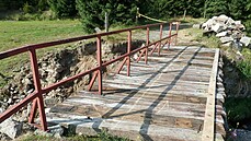 Cyklisty hojně vyhledávaný most nedaleko od Přebuzi je ve velmi špatném... Cyklisty hojně vyhledávaný most nedaleko od Přebuzi je ve velmi špatném...