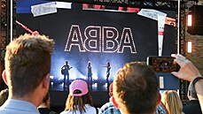 Skupina ABBA oznamuje návrat po 40 letech. (2. záí 2021)