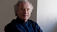 Jedním z významných host letoního festivalu bude klavírista sir András Schiff.