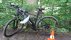 Senior na elektrokole se střetl s protijedoucím cyklistou. Senior na elektrokole se střetl s protijedoucím cyklistou.