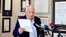 Tisková konference bývalého prezidenta Václava Klause, který pedstavil svou...