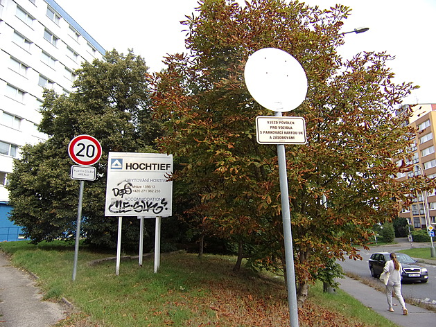 <p>Výjezd od ubytovny HOCHTIEF do ulice Plukovníka Mráze.</p>