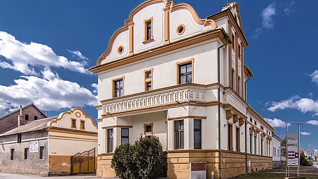 Komu prospějí průtahy v rekonstrukci Šulcovy vily ve Stěžerách? Komu prospějí průtahy v rekonstrukci Šulcovy vily ve Stěžerách?