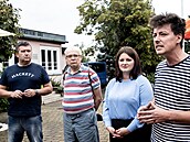 O nerozhodné voliče bude podle Jana Hamáčka usilovat ČSSD. On i Jana Maláčová... O nerozhodné voliče bude podle Jana Hamáčka usilovat ČSSD. On i Jana Maláčová...
