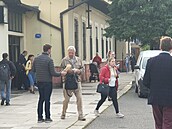 Jan Skopeček za koalici SPOLU rozdával v rámci kampaně v ranních hodinách v... Jan Skopeček za koalici SPOLU rozdával v rámci kampaně v ranních hodinách v...