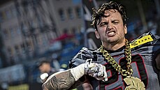 V civilu obchoduje Jan Kabát s Informačními technologiemi, při americkém... V civilu obchoduje Jan Kabát s Informačními technologiemi, při americkém...