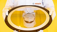 Výroba čipů v továrně Bosche v Drážďanech Výroba čipů v továrně Bosche v Drážďanech