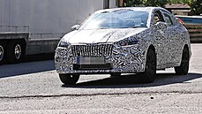 Maskovaný prototyp nového sedanu Škody pro indický trh Maskovaný prototyp nového sedanu Škody pro indický trh