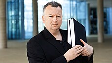 Stefan Weber je rakouský mediální výzkumník a spisovatel. Stefan Weber je rakouský mediální výzkumník a spisovatel.