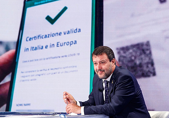 Vdce italské euroskeptické, nacionalistické Ligy Matteo Salvini. Jeho strana...