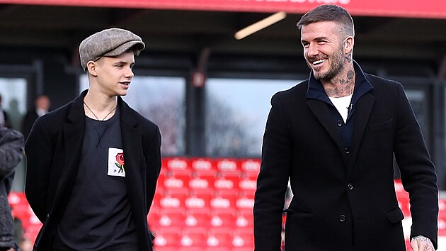 Romeo Beckham (uprostřed) se svým otcem Davidem (vpravo). Romeo Beckham (uprostřed) se svým otcem Davidem (vpravo).