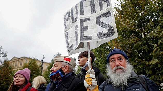 Komunist v Rusku demonstruj proti vsledkm voleb. (25. z 2021)