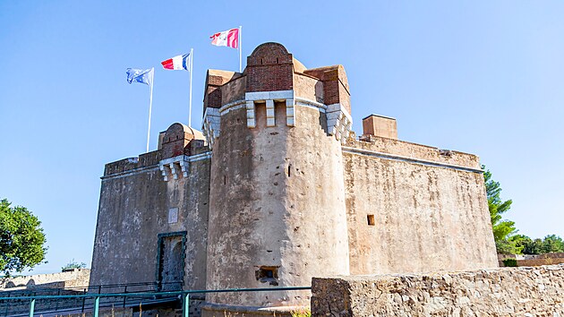 Chrn msto: Citadela stoj na vrchu Colline des Moulins ve vce 35 m n. m.