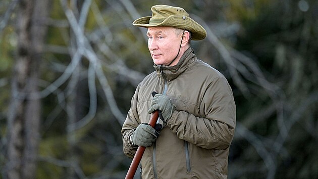 Kreml zveejnil fotografie z dovolen prezidenta Vladimira Putina, bhem samoizolace po kontaktu s nakaenm koronavirem strvil nkolik dn v prod na Sibii. (26. z 2021)