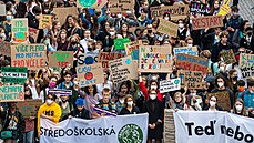 Klimatická stávka Fridays for Future. Stedokoláci opt opustili lavice a...