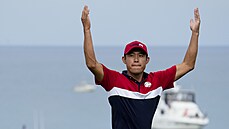 Collin Morikawa získal při svém singlovém souboji v Ryder Cupu rozhodující... Collin Morikawa získal při svém singlovém souboji v Ryder Cupu rozhodující...
