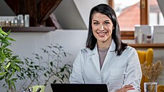 Dejte sbohem nedokonalostem v tónu pleti. Dermatoložka radí, jak docílit... Dejte sbohem nedokonalostem v tónu pleti. Dermatoložka radí, jak docílit...