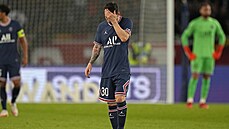 Lionel Messi z PSG v průběhu duelu s Lyonem. Lionel Messi z PSG v průběhu duelu s Lyonem.