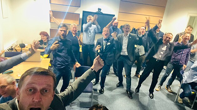 Ve volebním štábu koalice SPOLU panovala až do večerních hodin bujará nálada.