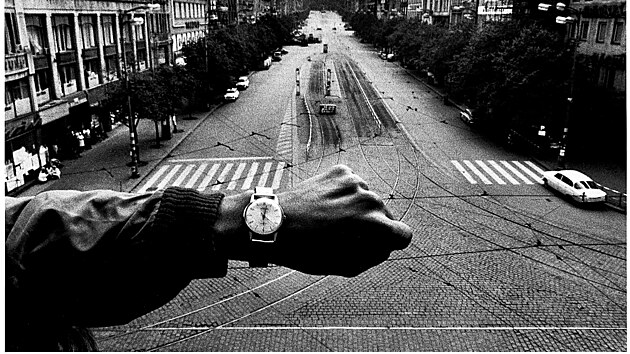 Slavn fotografie Josefa Koudelky z invaze v roce 1968.