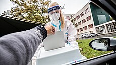Už ve středu začíná volební hlasování do Sněmovny. Týká se lidí v karanténě či... Už ve středu začíná volební hlasování do Sněmovny. Týká se lidí v karanténě či...