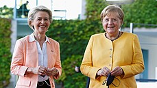 Předsedkyně Evropské komise Ursula von der Leyenová a kancléřka Angela Merkelová Předsedkyně Evropské komise Ursula von der Leyenová a kancléřka Angela Merkelová