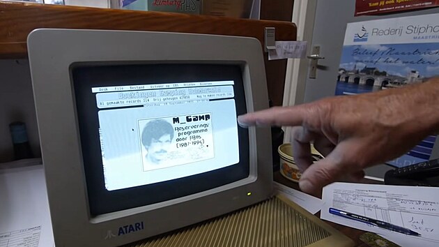 Správce kempu Frans Bos ve videu z kanálu RETRO Machines Správce kempu Frans Bos ve videu z kanálu RETRO Machines