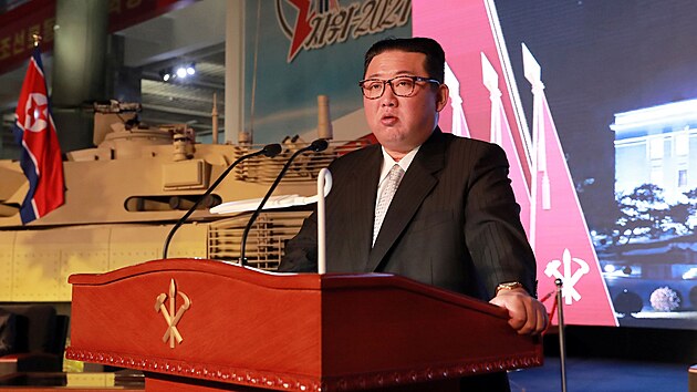 Severokorejsk vdce Kim ong-un na obrann konferenci v Pchjongjangu (12. jna 2021)