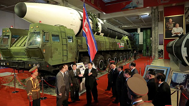 Kim ong-un na obrann konferenci v severokorejskm Pchjongjangu. (12. jna 2021)