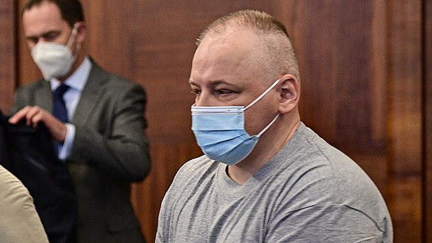 Vrchn soud v Praze rozhodoval 14. jna 2021 v odvolacm jednn v ppadu Roberta Tempela, kter byl odsouzen na doivot za dvojnsobnou vradu spchanou v roce 2001 na Sokolovsku.