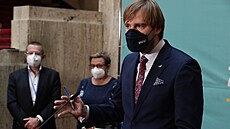 „Epidemie se nevyvíjí dobrým směrem. Čísla rostou, ale celková zátěž nemocnic... „Epidemie se nevyvíjí dobrým směrem. Čísla rostou, ale celková zátěž nemocnic...