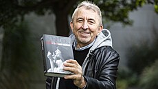 Fero Fenič, slovenský a český filmový režisér, scenárista, producent, filmový... Fero Fenič, slovenský a český filmový režisér, scenárista, producent, filmový...
