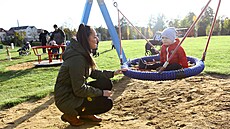 Současné hřiště na Farských humnech. Město zde počítá s vybudováním úplně... Současné hřiště na Farských humnech. Město zde počítá s vybudováním úplně...