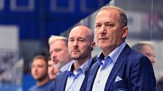 Václav Baďouček na střídačce Plzně. Václav Baďouček na střídačce Plzně.