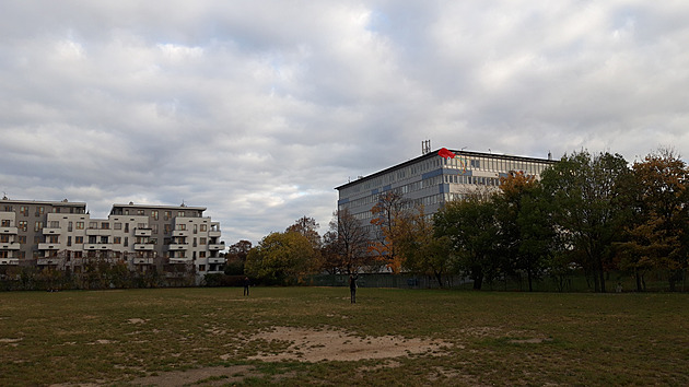 <p>Pouštění draka na Sídlišti Solidarita v Praze 10- Strašnicích.</p>