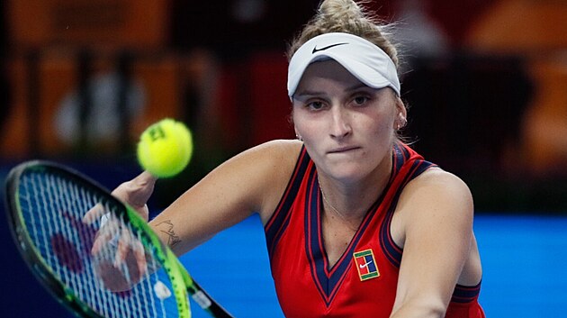 Markéta Vondroušová ve čtvrtfinálovém souboji s í Anastasií Pavljučenkovovou. Markéta Vondroušová ve čtvrtfinálovém souboji s í Anastasií Pavljučenkovovou.