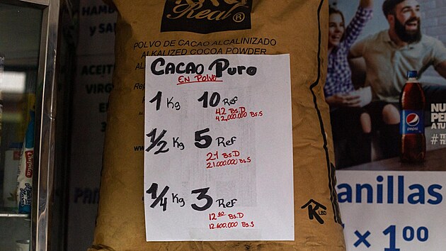 Cena za pytel kakaa v dolarech a bolvarech ped mnovou reformou a po n (28. z 2021)