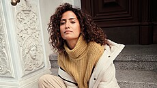 Hořčicová barva je vážně osvěžující a rolák k v tomto odstínu skvěle pasuje k... Hořčicová barva je vážně osvěžující a rolák k v tomto odstínu skvěle pasuje k...