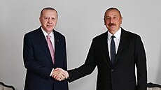 Turecký prezident Recep Tayyip Erdogan a ázerbájdžánský prezident Ilham Alijev... Turecký prezident Recep Tayyip Erdogan a ázerbájdžánský prezident Ilham Alijev...