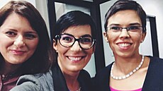 Selfie z dob, kdy se političky ještě více snesly. Zleva: Jana Maláčová, Markéta... Selfie z dob, kdy se političky ještě více snesly. Zleva: Jana Maláčová, Markéta...