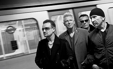 U2 vydáním novinky Songs of Innocence pekvapili.