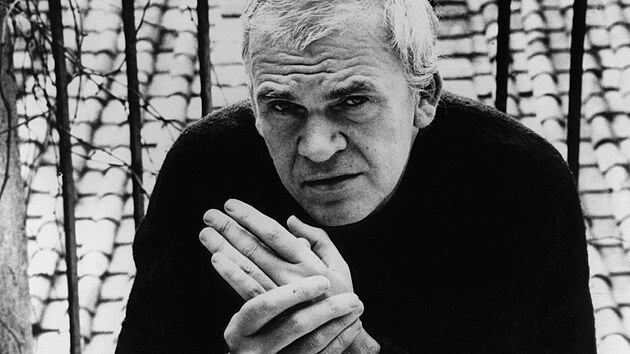 Spisovatel Milan Kundera (na nedatovanm archivnm snmku).