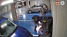 Zloději si na elektrokolo přinesli rozbrušovačku Zloději si na elektrokolo přinesli rozbrušovačku