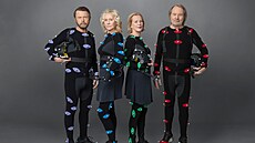 tveice ABBA ve speciálních oblecích